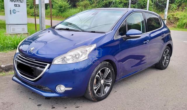2013 Peugeot 208 1.6 VTi ALLURE (A) - 2