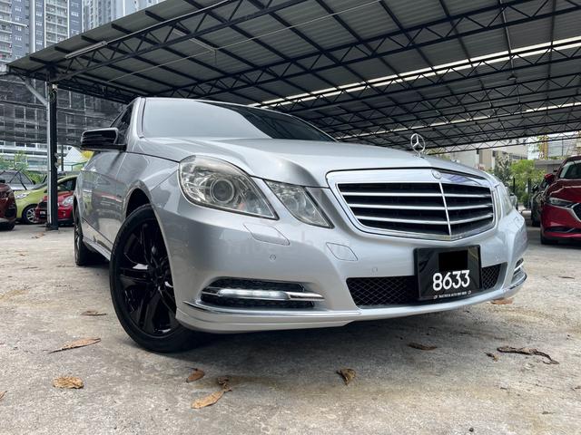 /12 Mercedes Benz E200 1.8 CGI BLUEEFCY (A) Turbo - 1