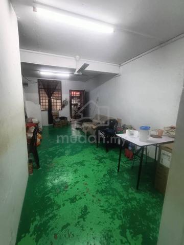 [FOR SALE] Pekan Nenas 3 Bilik Below Market in JB Near Tuas SG 1
