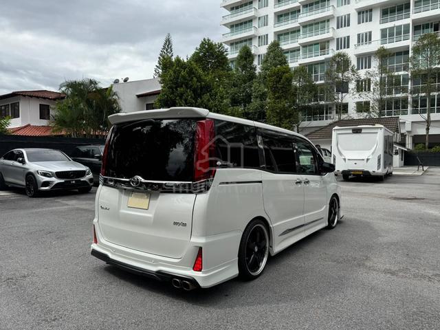 2020 Toyota NOAH 2.0 WXB (A) - 3