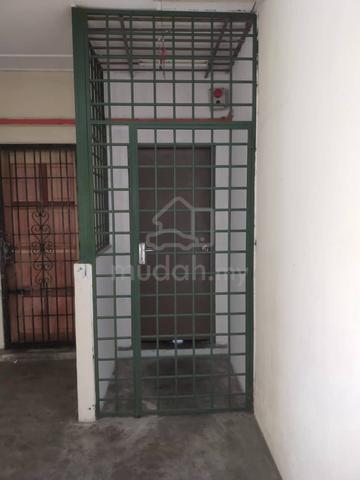 Rumah Pangsa Akasia 1