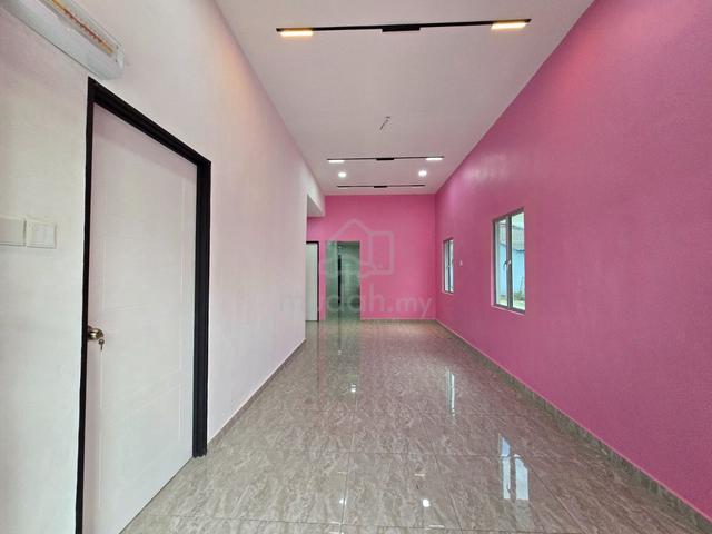 FULLY RENOVATED & REFURBISHED 1-Storey Terrace, Tmn Menara Maju, Klang 1