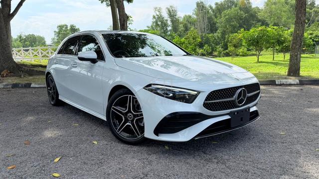 2023 Mercedes Benz A180 1.3 AMG *Kaw Kaw Sale* - 1
