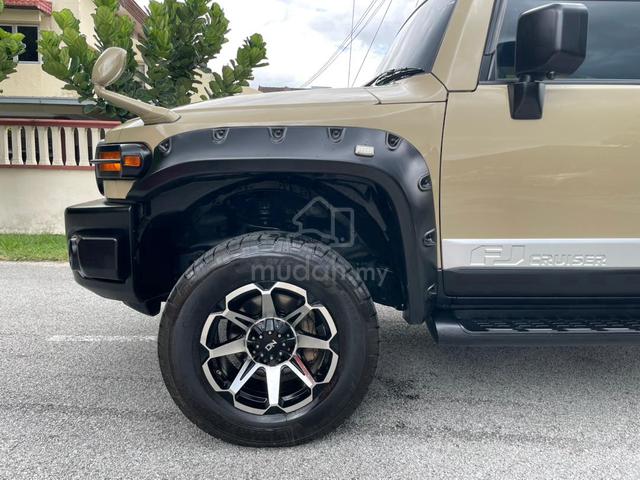 Toyota FJ 4.0 CRUISER - PUSH START / 360 CAMERA - 3