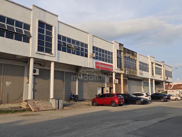 1.5 Storey Terrace Factory Taman Merdeka Batu Berendam 1