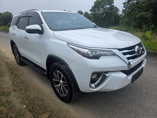 Toyota FORTUNER 2.4 VRZ Diesel 4x4 (A) SUV Auto - 1
