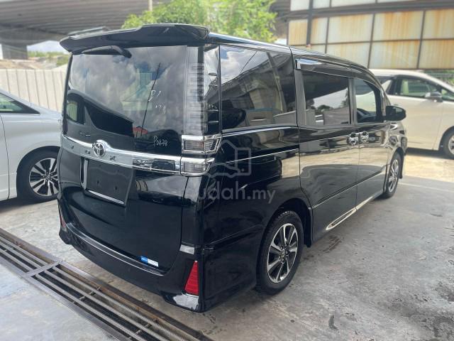 2021 Toyota VOXY 2.0 ZS KIRAMEKI III (A) - 3