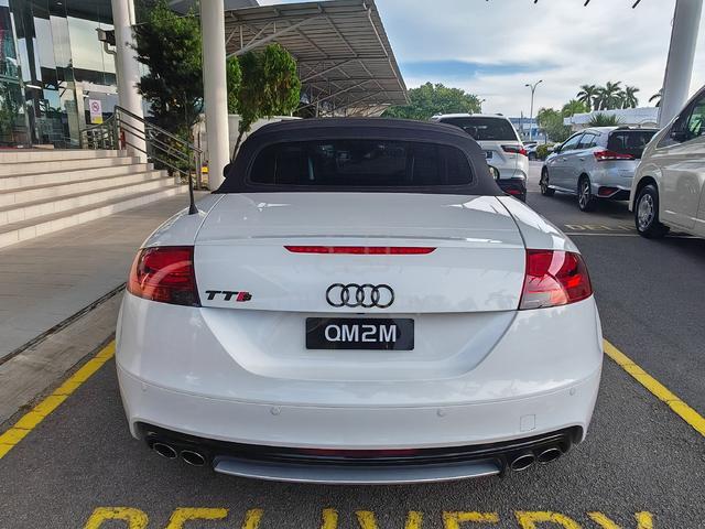 Audi TTS 2.0 Cabriolet Roadster  - 2