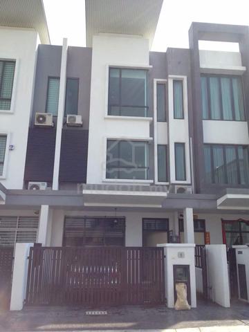 3 sty Superlink USJ One Park, Subang Jaya, Sunway, Selangor for sale 1