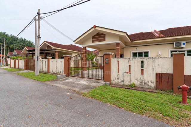 Semi-D setingkat Impiana Villa 2, Nilai  [Freehold - Facing Open] 1