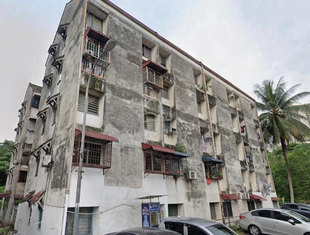 Taman Kobena Apartment 1