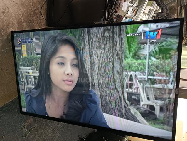 led tv 58inch Toshiba elok lagi  - photo 2 of 4
