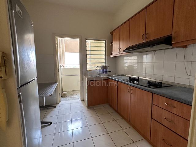 Medium Room @ Seri Maya Setiawangsa 2 mins Walk to LRT Setiawangsa 5