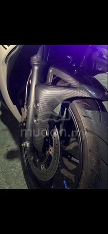 Yamaha R25 V1 2016 - photo 4 of 10