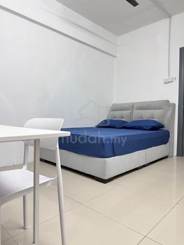 Furnished master bedroom with toilet @ Selayang Point Condominium 1