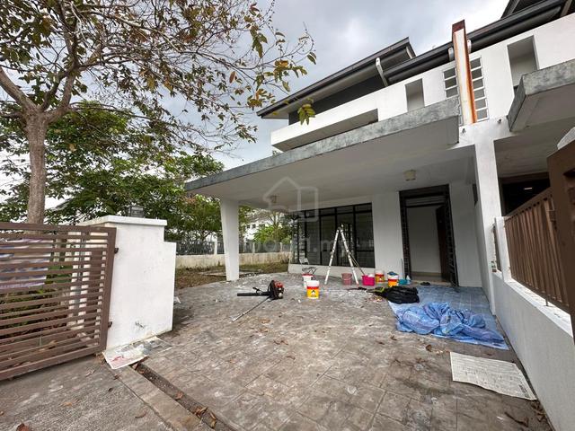 [Facing Garden] 2 Sty Corner Lot , M Residence 1,Bandar Tasik Puteri 1