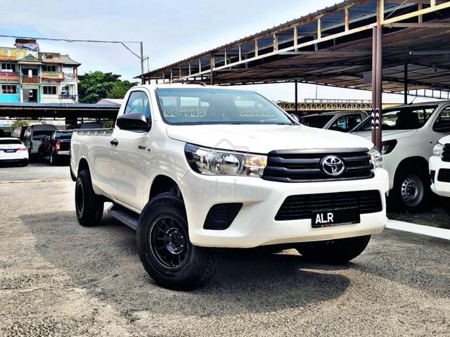 2020 Toyota HILUX 2.4 MT SINGLE CAB LOW MILEAGE - 2