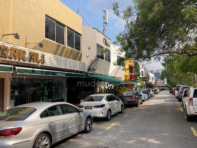 Ground Floor Shop at Lrg Datuk Sulaiman TTDI 1