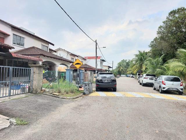 Full loan taman scientex 1.5 storey terrace house pasir gudang masai 1