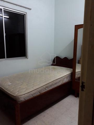 Small room for rent at USJ 2 Subang Jaya furnished 1