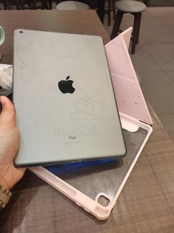 ipad 7 for sales  - photo 3 of 3