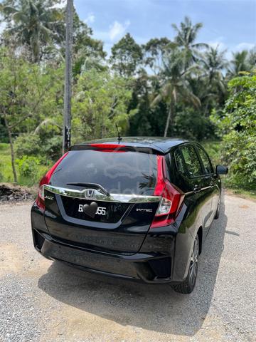 Honda JAZZ 1.5 E (A) Tahun 2016 Low Mileage - 3