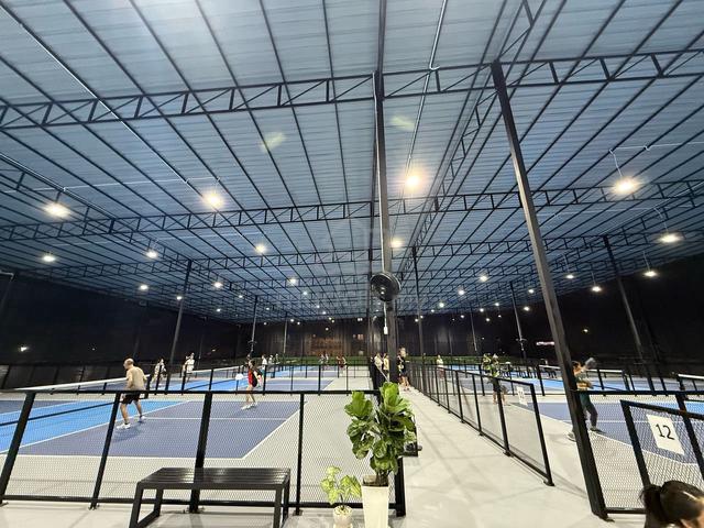 Warehouse senawang with CCC, pickle ball court 1