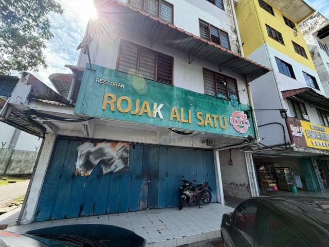 Melaka Batu Berendam Ground Floor Shop Facing Main Road 1