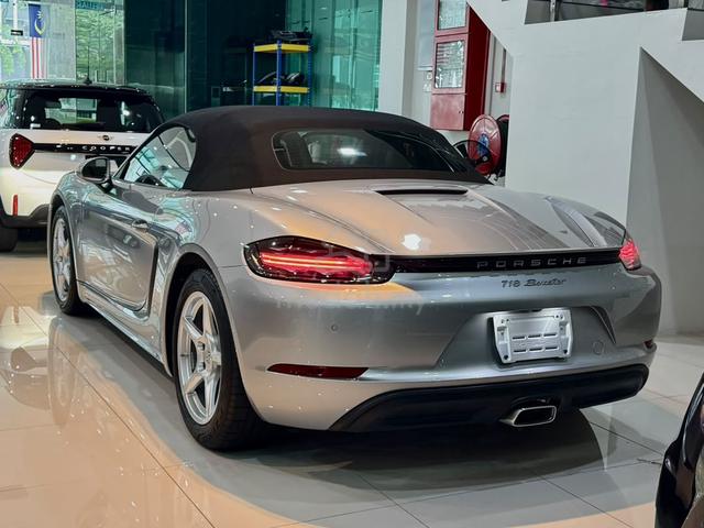 RECON 2022 Porsche BOXSTER 2.0 718 Japan Spec - 2