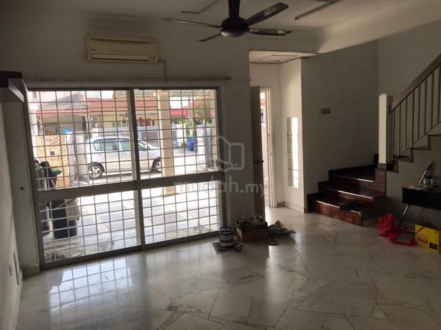 Usj 13 2sty landed house for Rent 1