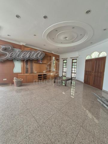 3.5 Storey Bungalow Bukit Jambul 1