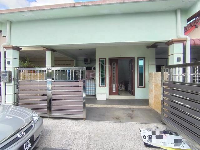 Teres Setingkat Taman Ketapang Mawar, Bandar Pekan 1