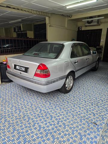 1998 Mercedes Benz C-CLASS 2.2 220 ELEGANCE (CBU) - 2
