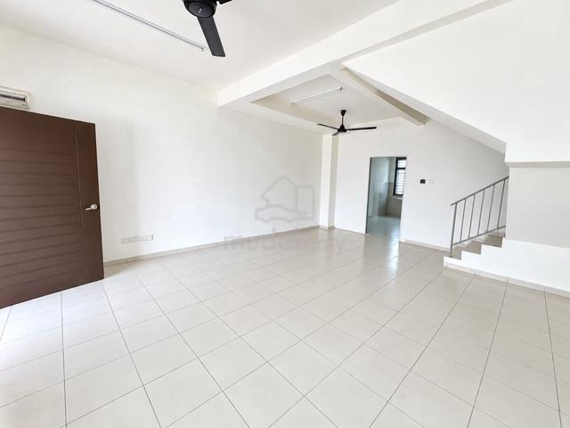 Rent/ Scientex Utama x @ Senai /2.5-Storey Terrace/ Unblocked View 1