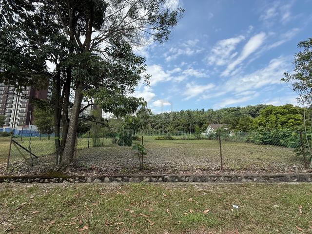 [4800SQFT TANAH RATA] Tanah Lot Banglo Taman Universiti, Bangi 1