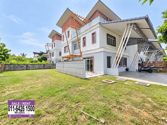 TERMURAH CORNER LOT SEMI-D DESA ALAM U12 SHAH ALAM ADA LIFT tanah Luas 1