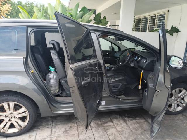 for sale as SPARE - 2013 Peugeot 5008 1.6 THP (A) - 4