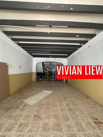 2 Storey Shop House 3100sf at Jalan Tye Sin Georgetown Rent 1