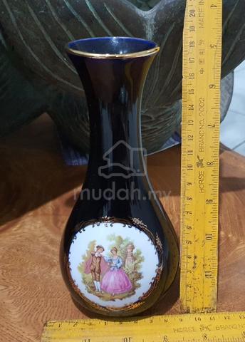 Carousel Image