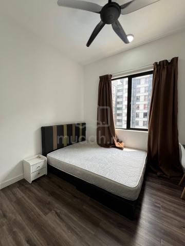 Utropolis Urbano Big Room For Rent, Glenmarie Beside Uow School 1