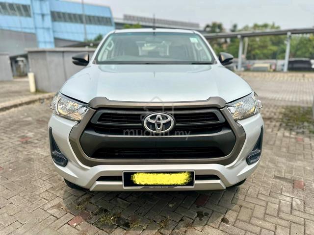 Toyota HILUX 2.4 E MY20 (A) No off Road. Year 2022 - 1