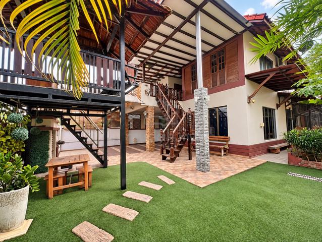 FULLY RENOVATED l NONBUMI - SemiD @ Taman Bukit Dahlia 1