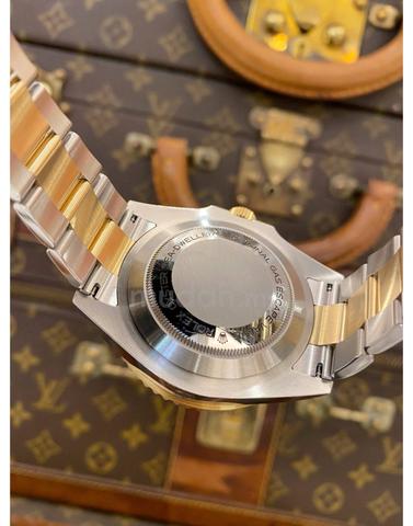 Carousel Image