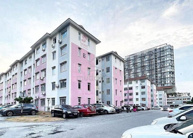 Megah Villa Apartments 1