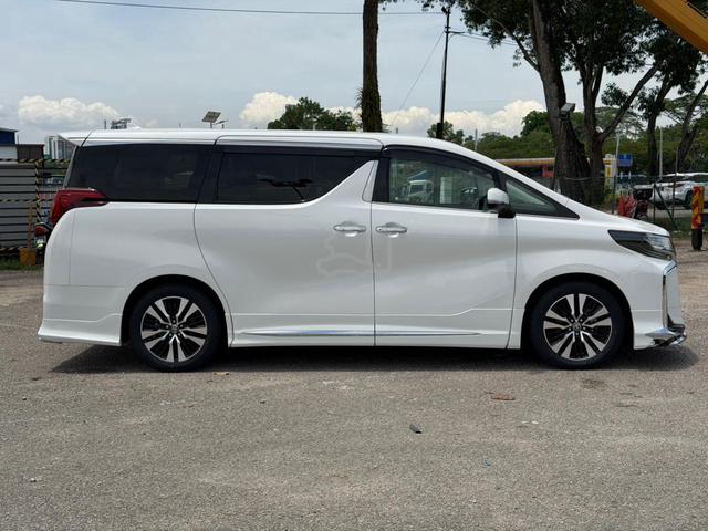 2021 Toyota ALPHARD 2.5 SC SROF 2PD 7STR 43K KM - 5