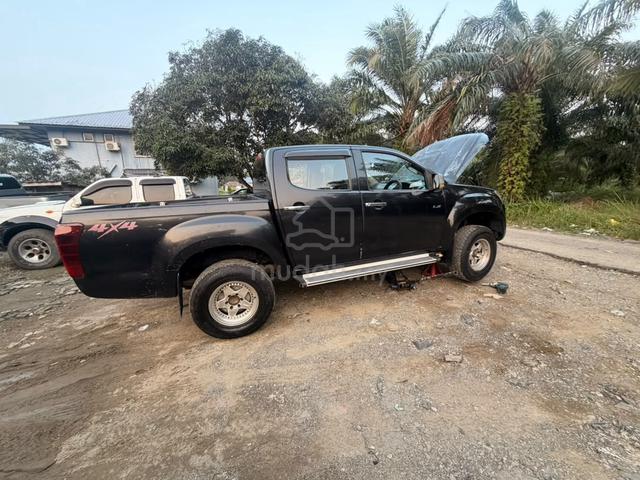 2013 Isuzu D-MAX 2.5 STANDARD 4X4 MY2013 FACELIFT - 3