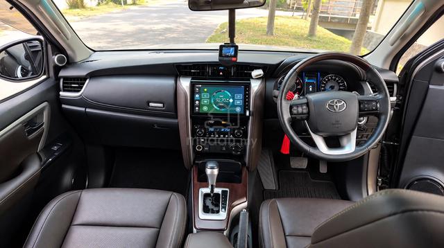 2019 Toyota FORTUNER 2.4 VRZ 4X4 2GD-FTV (A) - 3