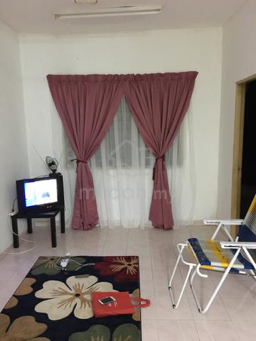 Rumah Pangsa Nilam Sari Flat 1