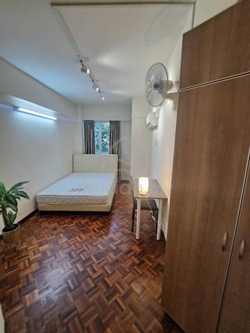 Female Middle Room @ Desarina Tmn Desa nr MRT, Mid Valley, KL Sentral 1