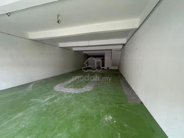 Ground floor shoplot at Melaka Baru for rent 1